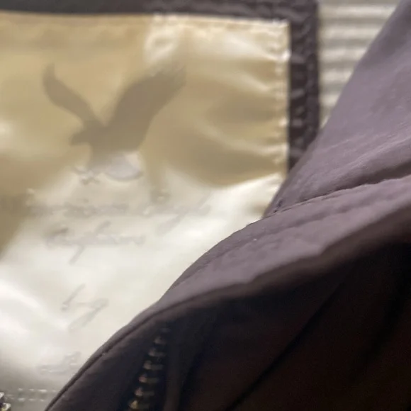 Vest - Picture 2 of 5